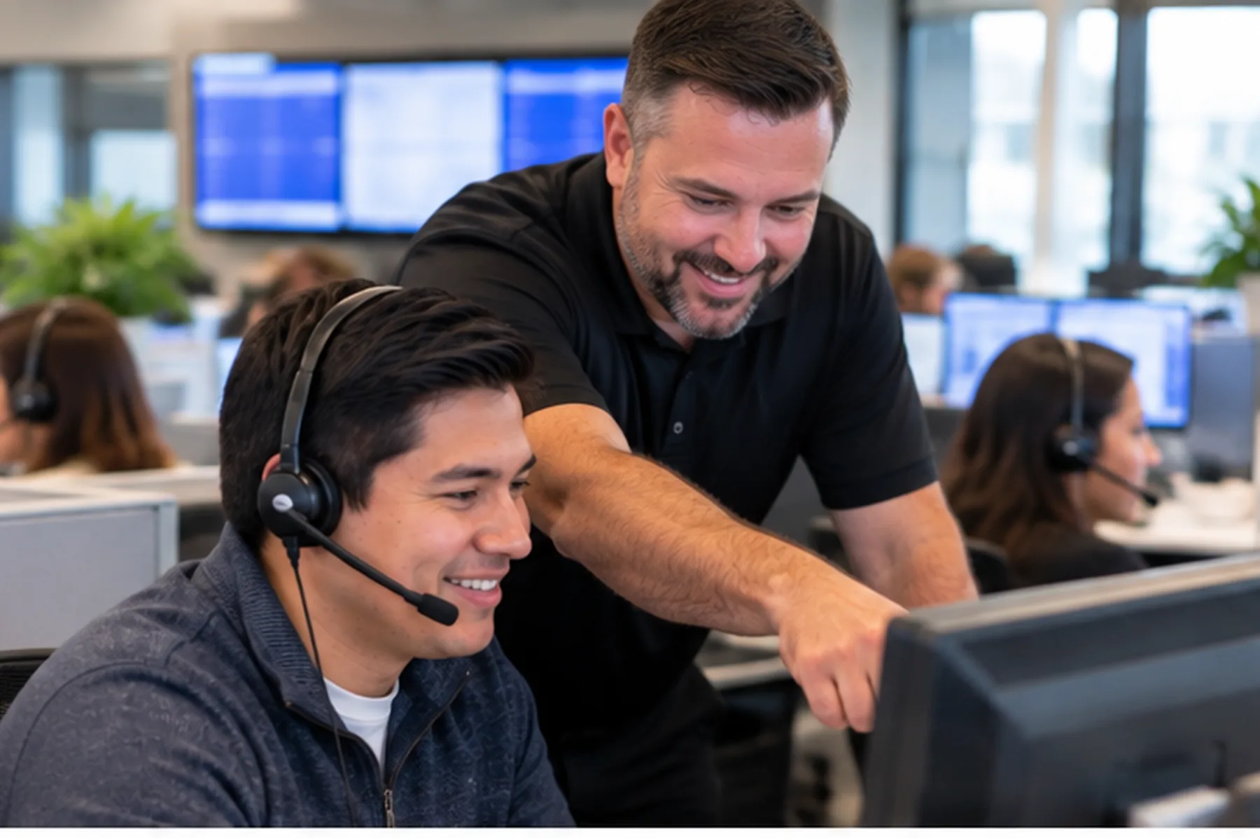 CallCenterUSA operators taking live calls at a US-based facility